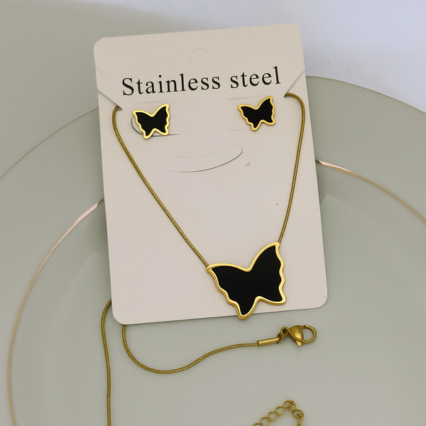 Butterfly Black and White Pendant Set