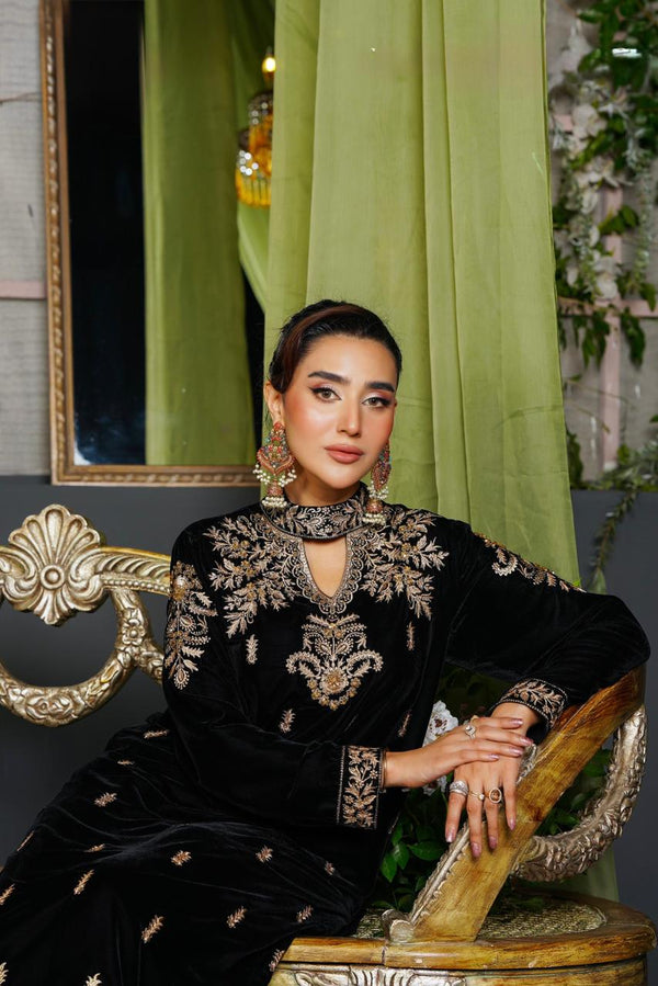 Women’s Micro Velvet 2-Piece Suit – Soft & Premium Winter Wear